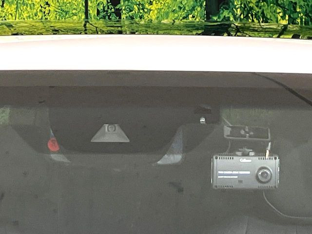 �y�g���^�Z�[�t�e�B�Z���X�z���s���ɑO���̎ԗ�����F�����A�Փ˂������Ȏ��͌x��ƃu���[�L�ŏՓˉ���Ɣ�Q�y�����A�V�X�g�B�����S�Ƀh���C�u�����y���݂��������܂��B