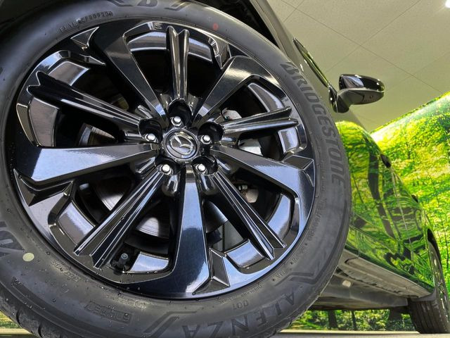 �y����20�C���`�A���~�z�C�[���z�O�ςɃ}�b�`���������A���~�z�C�[���𑕒����Ă���܂��B�e��ЊO�A���~�z�C�[����A�X�^�b�h���X�^�C�����戵�����Ă���܂��B���񂲑��k����������