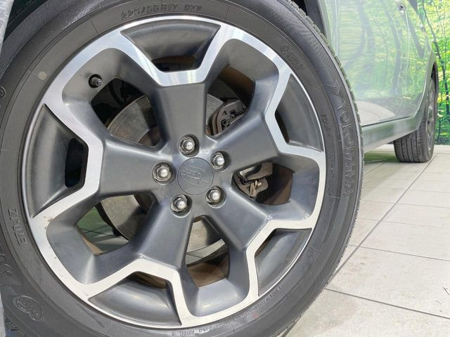 �y����17�C���`�A���~�z�C�[���z�O�ςɃ}�b�`���������A���~�z�C�[���𑕒����Ă���܂��B�e��ЊO�A���~�z�C�[����A�X�^�b�h���X�^�C�����戵�����Ă���܂��B���񂲑��k����������