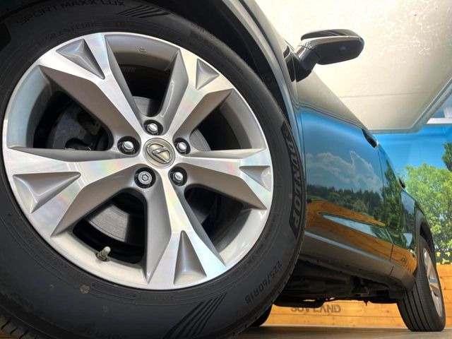 �y����18�C���`�A���~�z�C�[���z�O�ςɃ}�b�`���������A���~�z�C�[���𑕒����Ă���܂��B�e��ЊO�A���~�z�C�[����A�X�^�b�h���X�^�C�����戵�����Ă���܂��B���񂲑��k����������