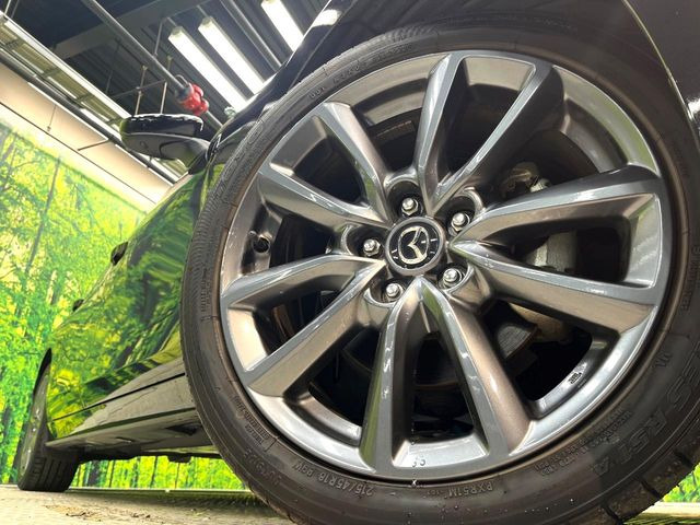 �y����18�C���`�A���~�z�C�[���z�O�ςɃ}�b�`���������A���~�z�C�[���𑕒����Ă���܂��B�e��ЊO�A���~�z�C�[����A�X�^�b�h���X�^�C�����戵�����Ă���܂��B���񂲑��k����������