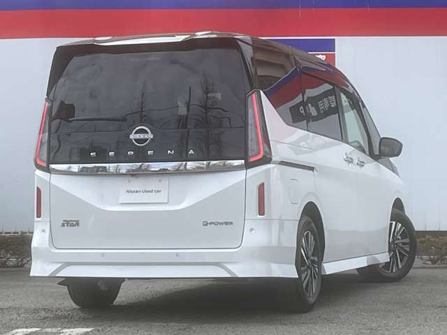 セレナ1.4 e-POWER ハイウェイスターV