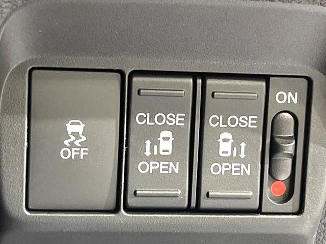 �y�����p���[�X���C�h�h�A�z�X�}�[�g�L�[��^�]�Ȃ̃X�C�b�`�Ō�ȗ����X���C�h�h�A�̊J���\���d��������͂����ăh�A���J����K�v�������A�����Ȃ��q�l�ł��ȒP�ɊJ���߂ł����K�ł���