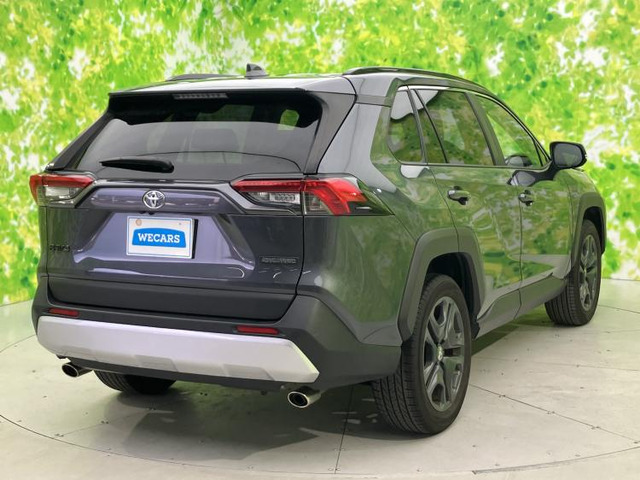 RAV42.0 アドベンチャー 4WD