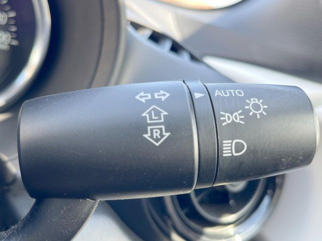 �y�I�[�g���C�g�z����̖��邳�ɉ����Ď����Ńw�b�h���C�g�̓_���E�������ł���@�\�ł�!���C�g�̕t���Y��E�����Y��Ȃǂ������Ȃ�A�J�̓���[���̑��s�����S!�g���l���ʉߎ����֗��ł��ˁ�