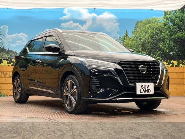 高透明度のガラス皮膜で撥水はもちろん、上質なツヤ・光沢を実現。紫外線や酸性雨から大切な愛車を保護し、色あせ・劣化を防止。「弾スプラッシュコート」、「弾プリミッサコート」からお選びいただけます。