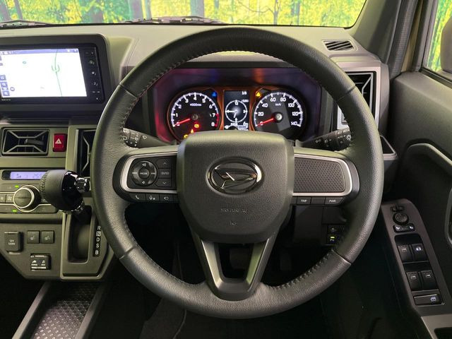 �y�����v�����X�e�A�����O�z�㎿�Ȋv���g�p���邱�ƂŁA��ɂ����������݂ƂĂ��^�]���₷���n���h���ł���