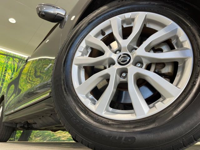 �y����17�C���`�A���~�z�C�[���z�O�ςɃ}�b�`���������A���~�z�C�[���𑕒����Ă���܂��B�e��ЊO�A���~�z�C�[����A�X�^�b�h���X�^�C�����戵�����Ă���܂��B���񂲑��k����������