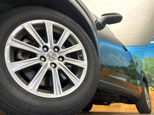 �y����17�C���`�A���~�z�C�[���z�O�ςɃ}�b�`���������A���~�z�C�[���𑕒����Ă���܂��B�e��ЊO�A���~�z�C�[����A�X�^�b�h���X�^�C�����戵�����Ă���܂��B���񂲑��k����������