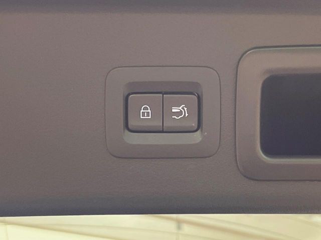 �y�p���[�o�b�N�h�A�z�X�}�[�g�L�[��^�]�Ȃ̃{�^�������������Ń��A�Q�[�g�������ŊJ���܂�!�ו��������Ă��鎞��A�����ʒu�ɂ���o�b�N�h�A��߂�ۂɕ֗��ȋ@�\�ł���