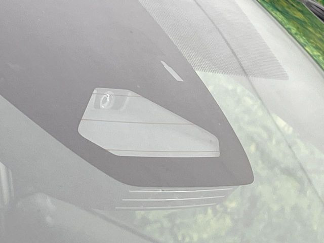 �y�g���^�Z�[�t�e�B�Z���X�z���s���ɑO���̎ԗ�����F�����A�Փ˂������Ȏ��͌x��ƃu���[�L�ŏՓˉ���Ɣ�Q�y�����A�V�X�g�B�����S�Ƀh���C�u�����y���݂��������܂��B