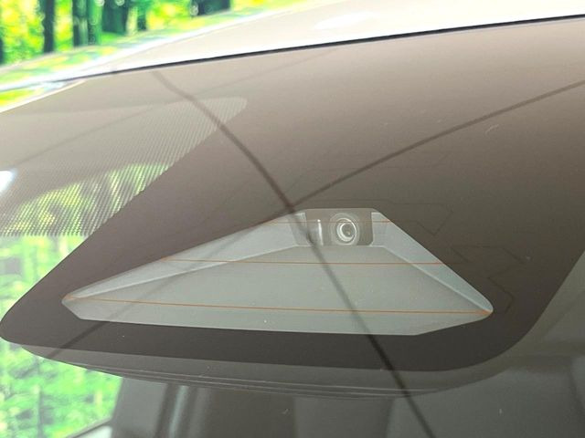 �y�v���N���b�V���Z�[�t�e�B�z�O���̎ԗ��������m���A�Փ˂������Ȏ��͌x��Œ��ӂ𑣂��A�u���[�L�𓥂ޗ͂��T�|�[�g�B�u���[�L�𓥂߂Ȃ������ꍇ�͏Փ˔�Q�y���u���[�L���쓮�A�Փˉ�����T�|�[�g���܂��B