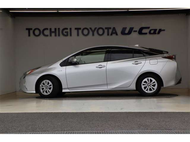 プリウス1.8 S セーフティ プラス