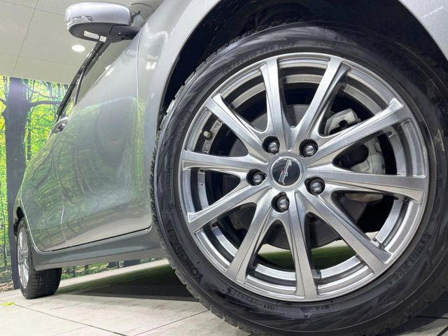 【16インチアルミホイール】外観にマッチしたアルミホイールを装着しております。各種アルミホイールや、スタッドレスタイヤも取扱いしております。是非ご相談ください♪