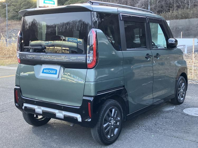 デリカミニT プレミアム 4WD