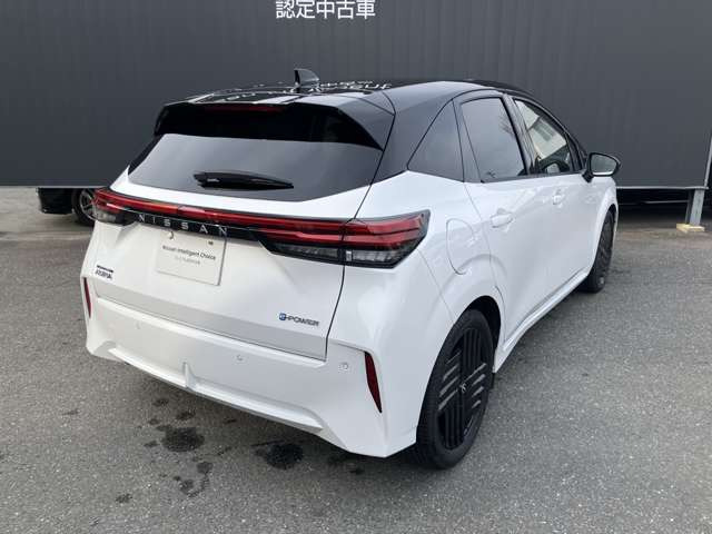 ノートオーラ1.2 G 90周年記念車