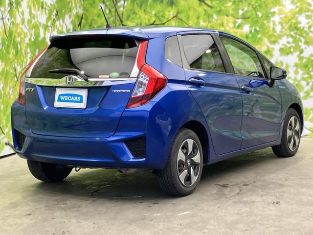 フィット1.5 ハイブリッド Fパッケージ