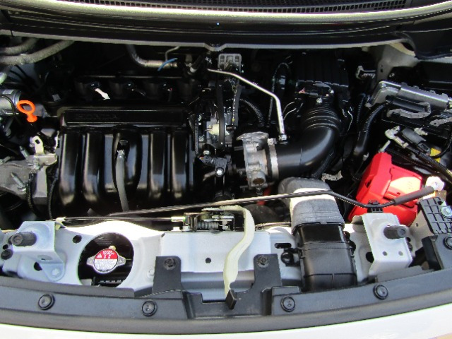 フリード1.5 ハイブリッド クロスター