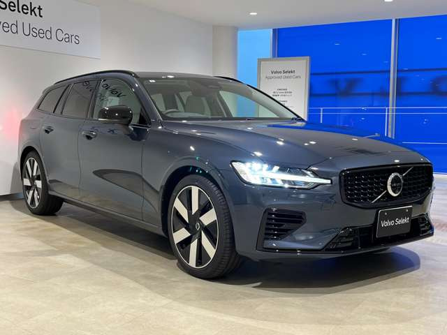 V60ウルトラ T6  AWD プラグインハイブリッド 4WD
