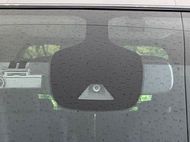 �y�C���e���W�F���g�G�}�[�W�F���V�[�u���[�L�z�t�����g�J�����őO���̎ԗ�����s�҂����m�B�Փ˂������Ȏ��͏Փ˔�Q�y���u���[�L���쓮�A�Փˉ�����T�|�[�g�B�����S�Ƀh���C�u�����y���݂��������܂��B