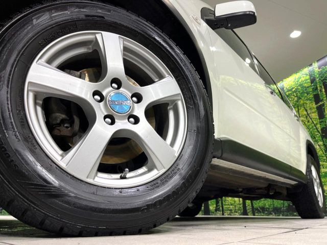 �y16�C���`�A���~�z�C�[���z�O�ςɃ}�b�`�����A���~�z�C�[���𑕒����Ă���܂��B�e��A���~�z�C�[����A�X�^�b�h���X�^�C�����戵�����Ă���܂��B���񂲑��k����������