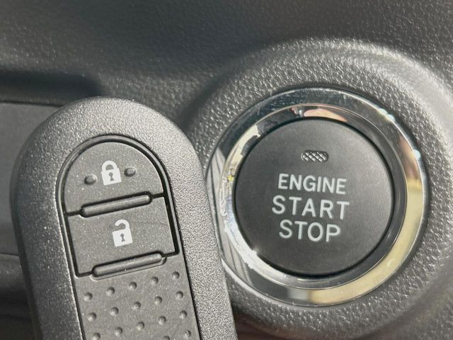 �y�L�[�t���[�V�X�e���z�J�o����|�P�b�g�ɓ��ꂽ�܂܂ł��h�A�̎{���E�������\�ȃX�}�[�g�L�[�𑕔��B�G���W���̃I���E�I�t�����J�M�����o���K�v����������Ƃ��Ă��֗��ł���