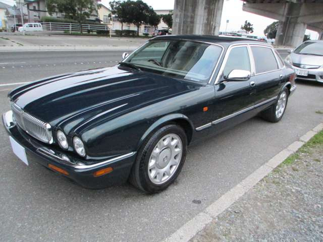 ディムラースーパーV8