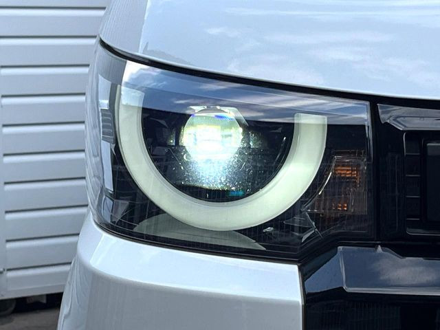 �yLED�w�b�h���C�g�z���V����ԑ��s�����ǍD�Ȏ��E���m�ۂ����S���ĉ^�]�ł��鍂�P�xLED�w�b�h���C�g�𑕔�!�_�����x�������A����d�͂��}�����Ă��܂��B