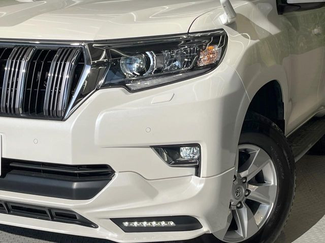 �yLED�w�b�h���C�g�z���V����ԑ��s�����ǍD�Ȏ��E���m�ۂ����S���ĉ^�]�ł��鍂�P�xLED�w�b�h���C�g�𑕔�!�_�����x�������A����d�͂��}�����Ă��܂��B