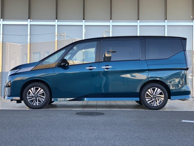 セレナ1.4 e-POWER ルキシオン