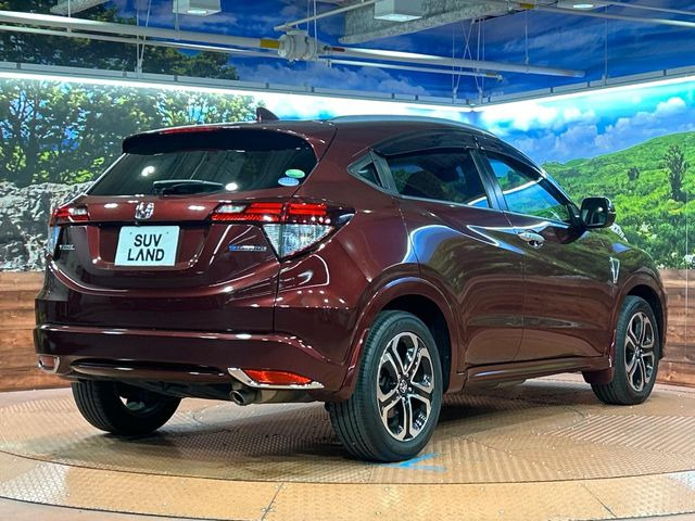 ☆全国のネクステージからお取り寄せが可能※!遠方の店舗に展示してあるクルマが気になる場合も、最寄りの店舗でご覧いただくことが可能です!是非私たちに要望をお聞かせください!※別途費用