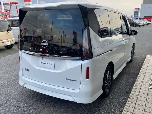 セレナ1.4 e-POWER ハイウェイスターV