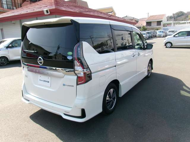 セレナ1.2 e-POWER ハイウェイスター