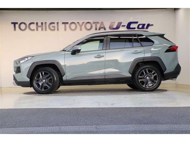 RAV42.0 アドベンチャー 4WD