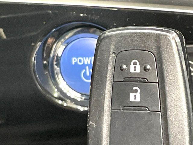 �y�X�}�[�g�L�[�z�J�o����|�P�b�g�ɓ��ꂽ�܂܂ł��h�A�̎{���E�������\�ȃX�}�[�g�L�[�𑕔��B�G���W���̃I���E�I�t�����J�M�����o���K�v����������Ƃ��Ă��֗��ł���