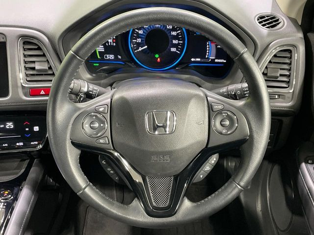 �y�����v�����X�e�A�����O�z�㎿�Ȋv���g�p���邱�ƂŁA��ɂ����������݂ƂĂ��^�]���₷���n���h���ł���