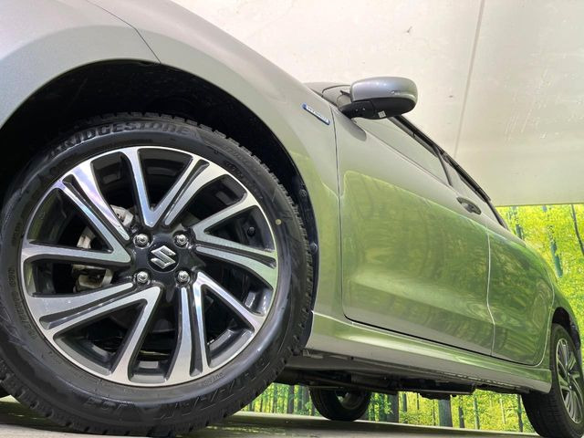 �y����16�C���`�A���~�z�C�[���z�O�ςɃ}�b�`���������A���~�z�C�[���𑕒����Ă���܂��B�e��ЊO�A���~�z�C�[����A�X�^�b�h���X�^�C�����戵�����Ă���܂��B���񂲑��k����������