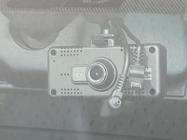 �y�h���C�u���R�[�_�[�z�h���C�u���R�[�_�[����!���s���͂������A������^�]�⎖�̂ɑ��������ہA�f���ŋL�^���A����̃��X�N�ɔ����܂��B���L�^�pSD�J�[�h�͂��q�l�����g�ł��������������K�v������܂��B