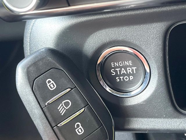 ���X�}�[�g�L�[:���������Ă��邾���ŁA�h�A���b�N��������G���W���X�^�[�g���\�ł��B�f�U�C�����X�^�C���b�V���Őg�ɒ����Ă��邾���ł������������ł��ˁB