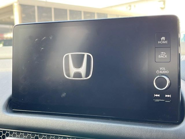 �y9�C���` �z���_�R�l�N�g�f�B�X�v���C�z���F���̍������ʃf�B�X�v���C�Ńi�r�̎g�p��A�������̃X�}�[�g�t�H���ƘA�g����bluetooth�ł̉��y�Đ����\�ł���