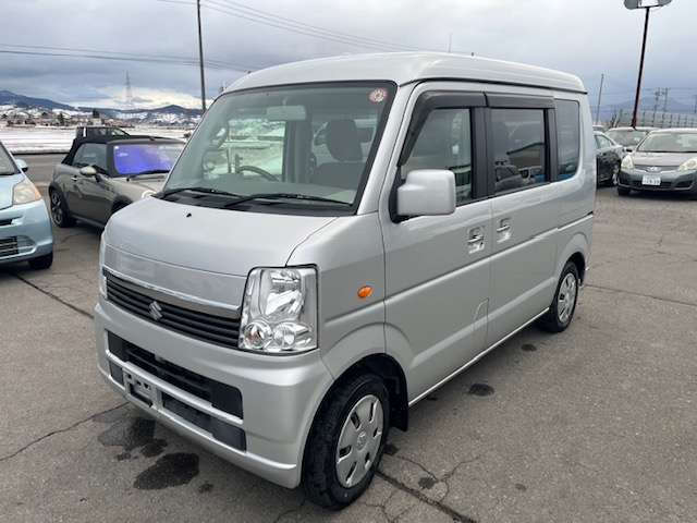 エブリイワゴンウィズ 車いす移動車 リヤシート付 電動固定式 4WD