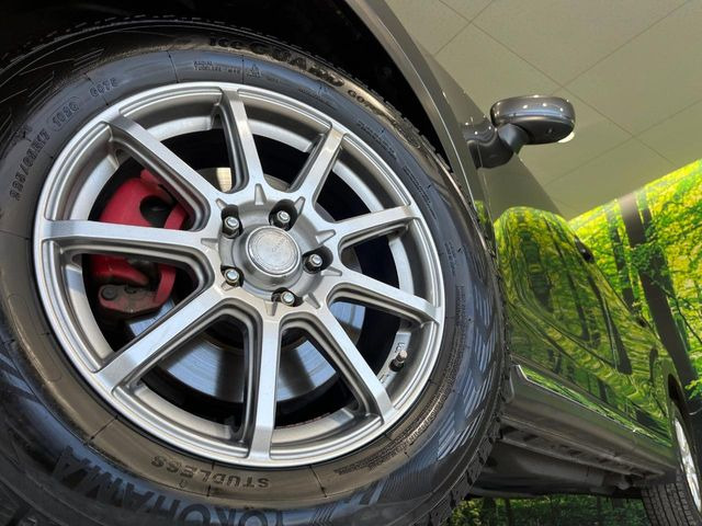 �y17�C���`�A���~�z�C�[���z�O�ςɃ}�b�`�����A���~�z�C�[���𑕒����Ă���܂��B�e��A���~�z�C�[����A�X�^�b�h���X�^�C�����戵�����Ă���܂��B���񂲑��k����������