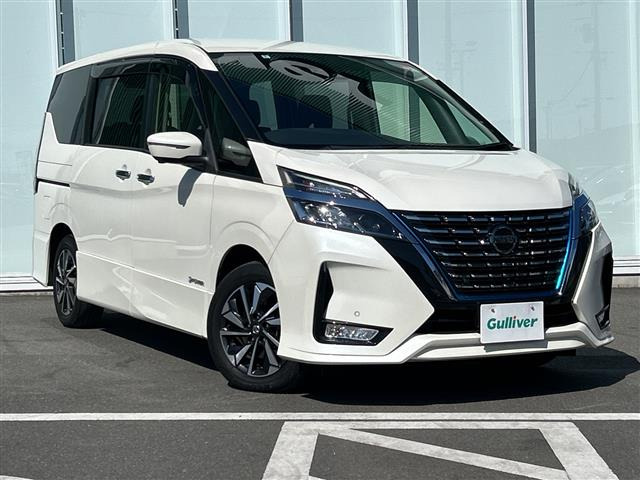 セレナ1.2 e-POWER ハイウェイスターV