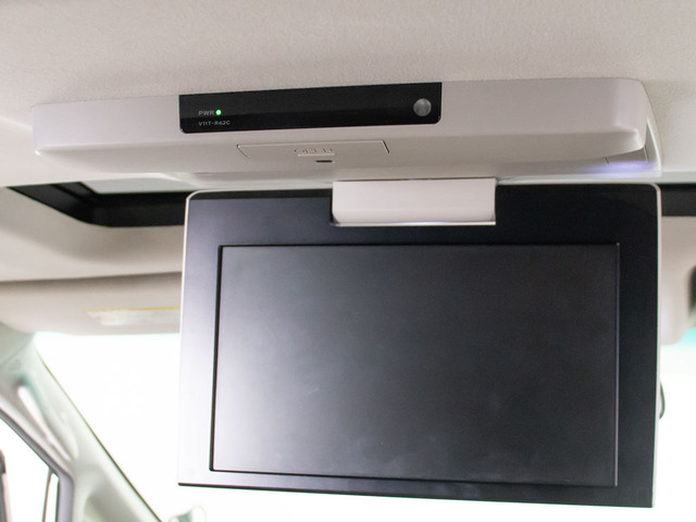 ★フリップダウンモニター★後席の方もDVD等をお楽しみいただけます!