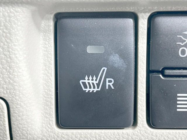 �y�V�[�g�q�[�^�[�z�������ɏd�󂷂�V�[�g�q�[�^�[!�G�A�R����葁�����܂��Ă����̂Ŋ�����̐l�����S�ł��ˁ�G�A�R���̉����͊������邩����A�Ƃ������ɂ����������߂ł��B