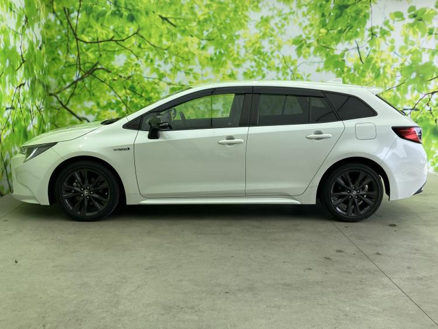 カローラツーリング1.8 ハイブリッド W×B