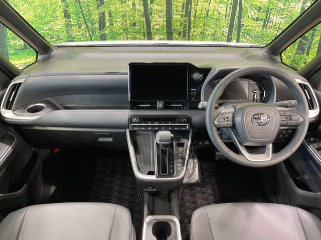 ヴォクシー1.8 ハイブリッド S-Z