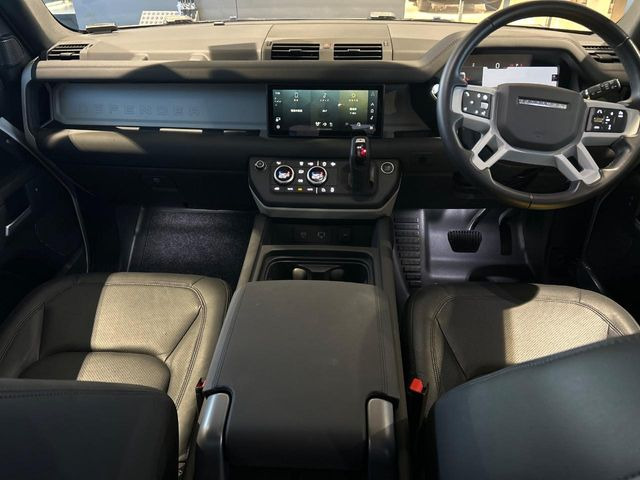 ディフェンダー110 S 3.0L D300 ディーゼル 4WD