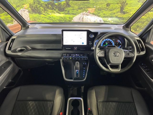 ノア1.8 ハイブリッド S-Z