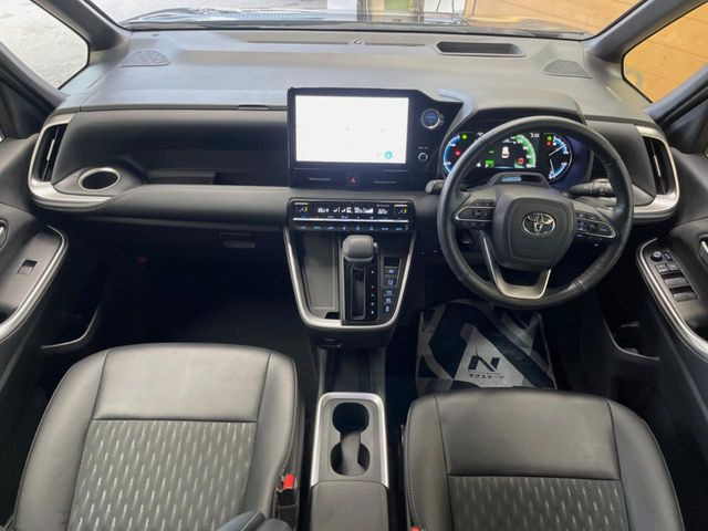 ノア1.8 ハイブリッド S-Z